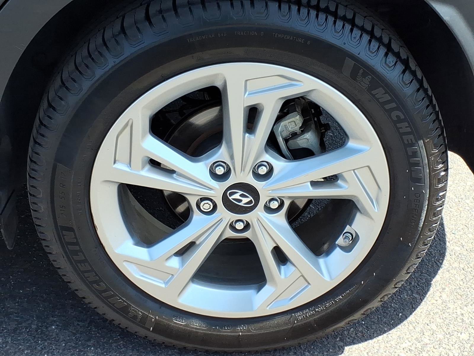 Used 2023 Hyundai Kona SEL w/ Convenience Package FWD image 9