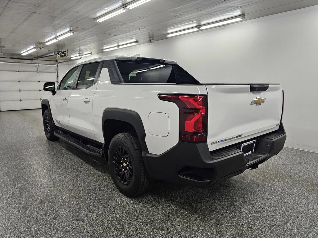 Used 2024 Chevrolet Silverado EV W/T AWD/4WD image 8