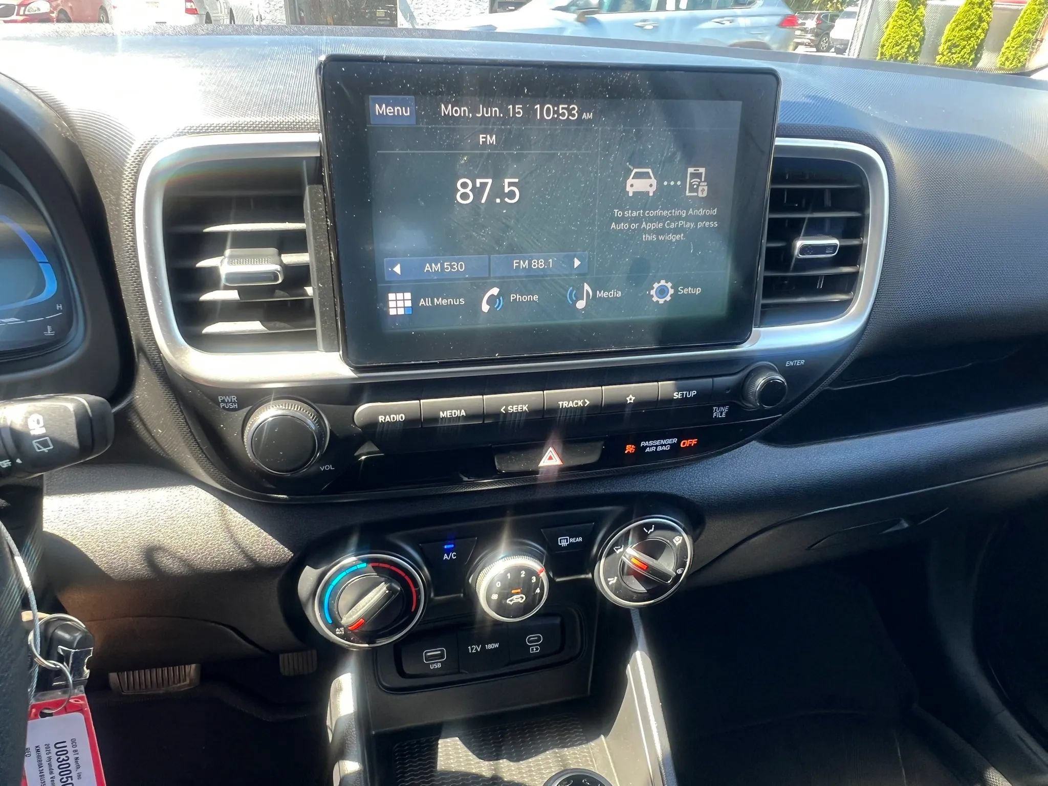 Used 2025 Hyundai Venue SE FWD image 22