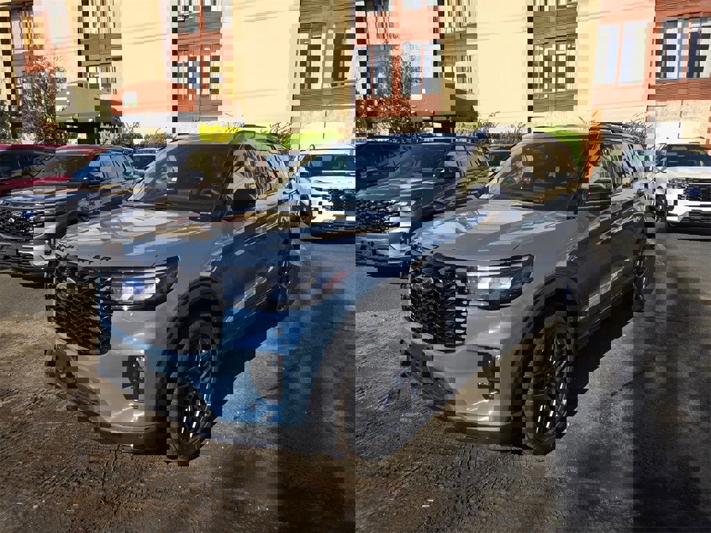 New 2025 Ford Explorer ST-Line
