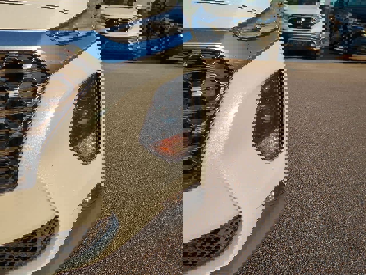 Used 2019 Hyundai Santa Fe Limited image 10