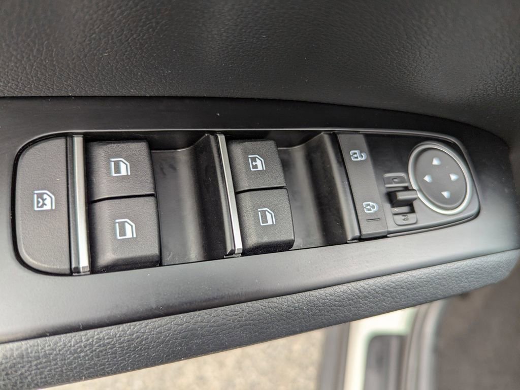 Used 2023 Kia Soul EX image 15