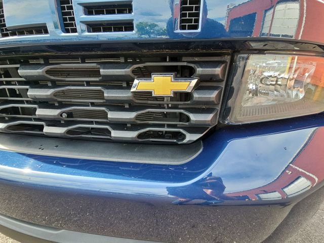 Used 2019 Chevrolet Silverado 1500 Custom w/ Custom Value Package AWD/4WD image 32