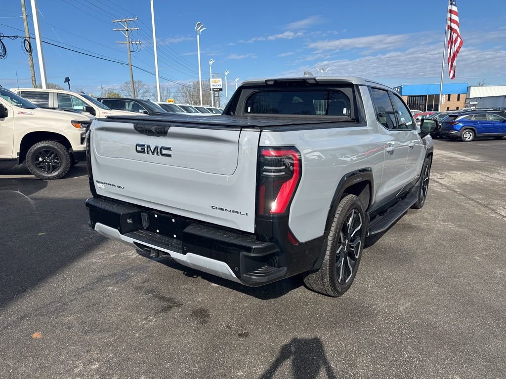 Used 2024 GMC Sierra EV Denali image 5
