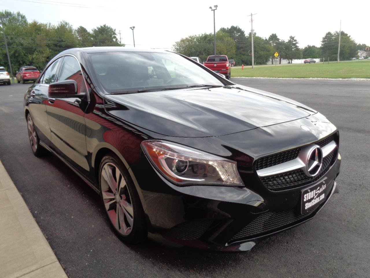 Used 2016 Mercedes-Benz CLA 250 4MATIC image 4