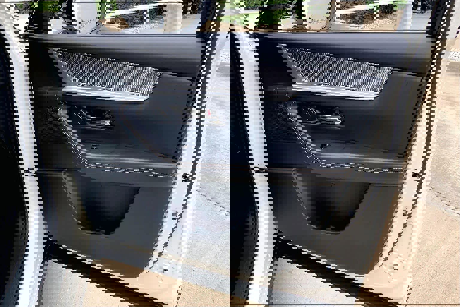 Used 2025 MAZDA CX-70 Plug-In Hybrid w/ Premium Plus AWD/4WD image 22