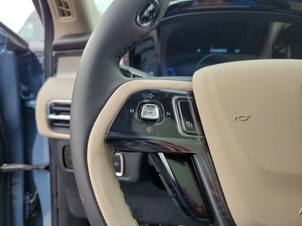 New 2026 Lincoln Corsair Premiere image 24