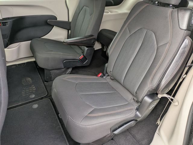 Certified 2018 Chrysler Pacifica Touring Plus image 24