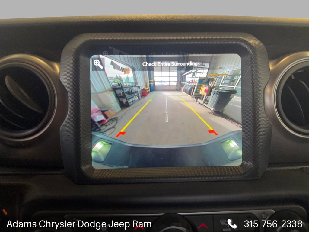 Used 2023 Jeep Gladiator Sport image 17