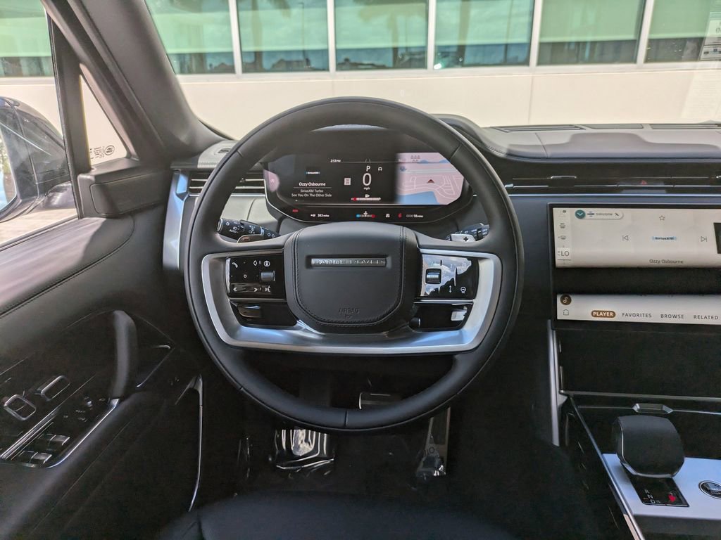 New 2025 Land Rover Range Rover Long Wheelbase SE AWD/4WD image 16