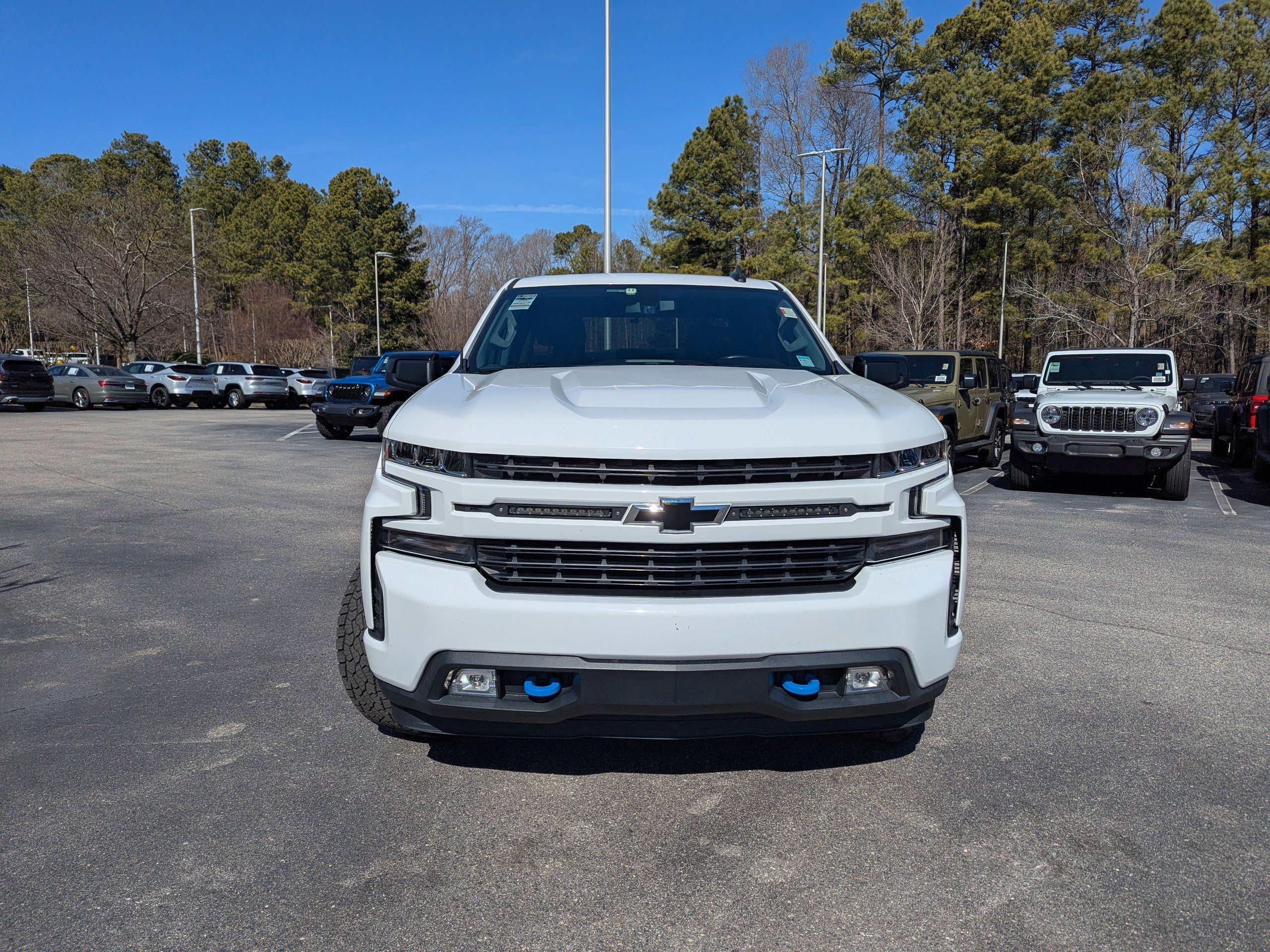 Used 2020 Chevrolet Silverado 1500 RST image 2