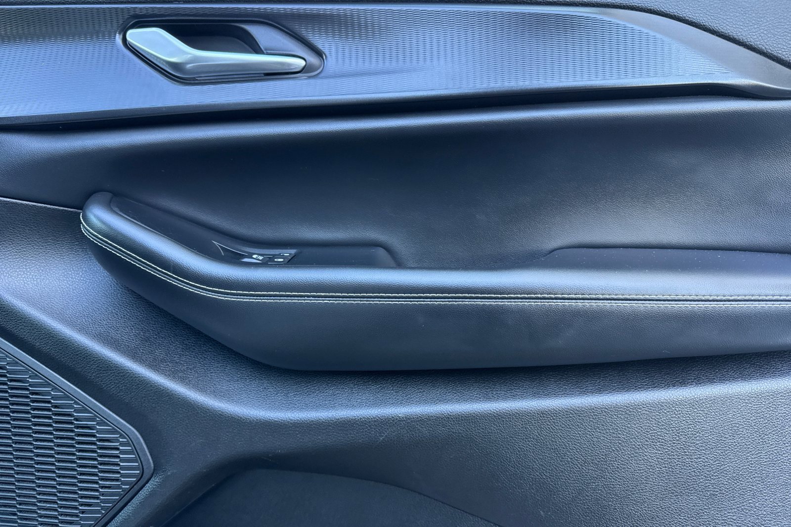 Used 2023 Jeep Grand Cherokee L Laredo image 21