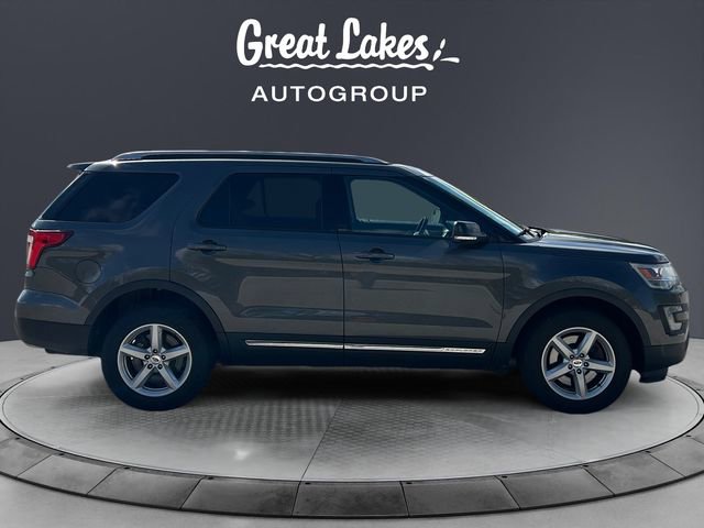 Used 2016 Ford Explorer XLT w/ Equipment Group 202A AWD/4WD image 6
