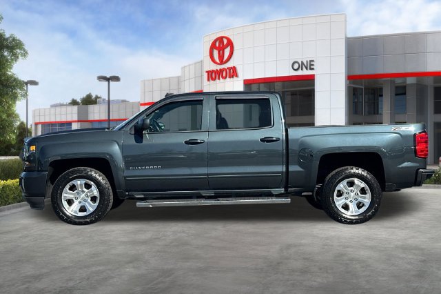 Used 2017 Chevrolet Silverado 1500 LT w/ All Star Edition AWD/4WD image 8