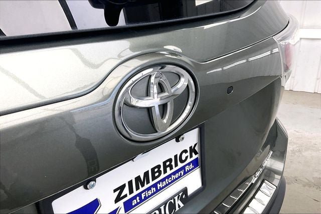 Used 2015 Toyota Highlander XLE AWD/4WD image 32