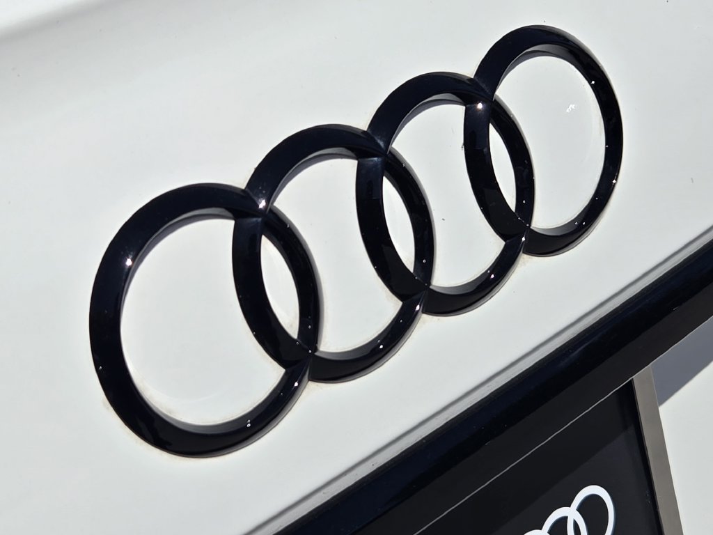 Certified 2023 Audi SQ5 Premium Plus w/ Premium Plus Package AWD/4WD image 16