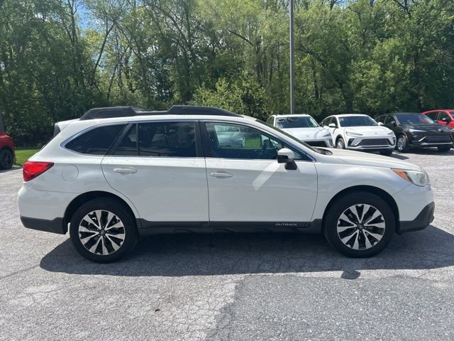 Used 2015 Subaru Outback 2.5i Limited AWD/4WD image 2