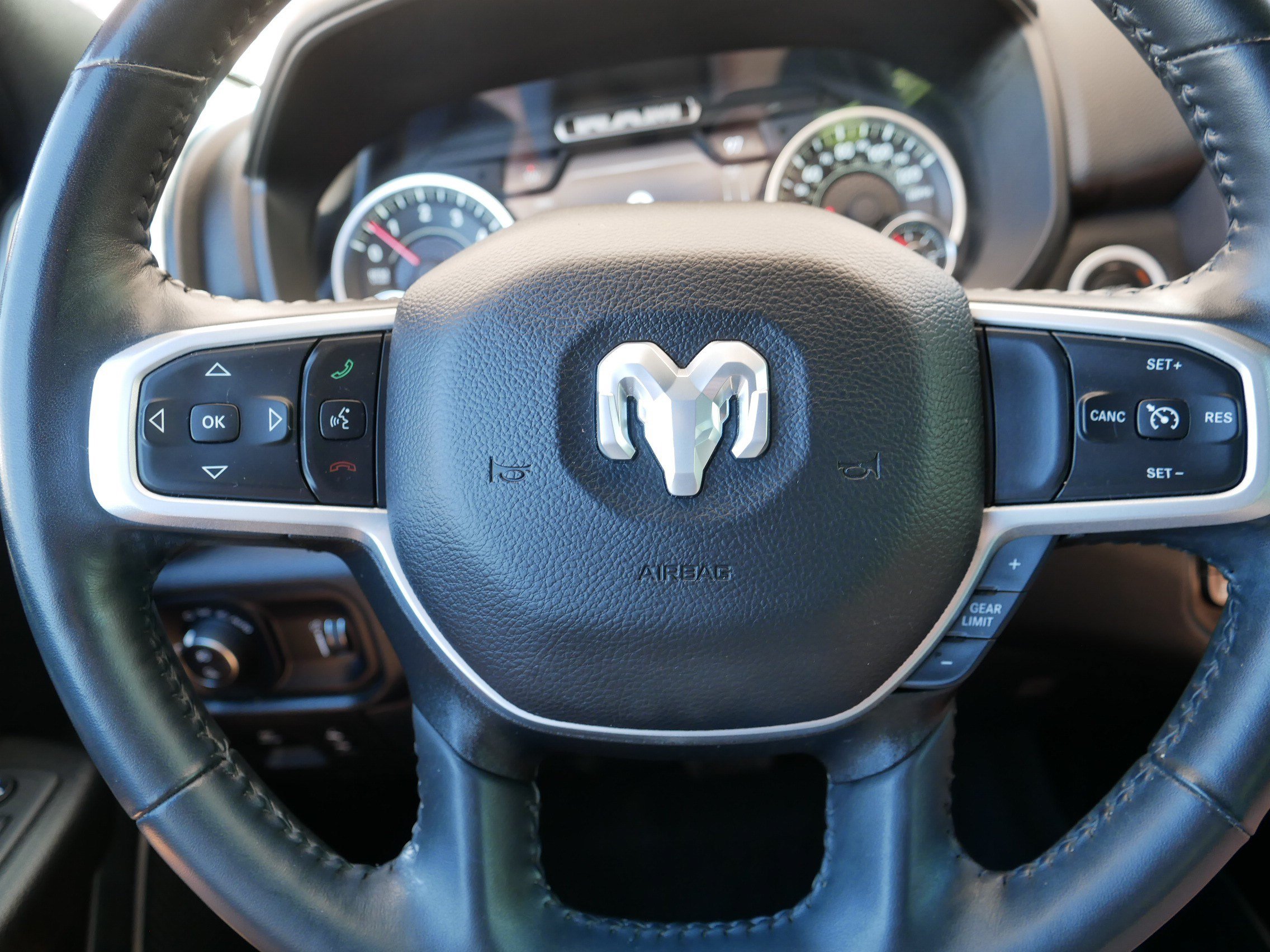 Used 2022 RAM 1500 Big Horn AWD/4WD image 25