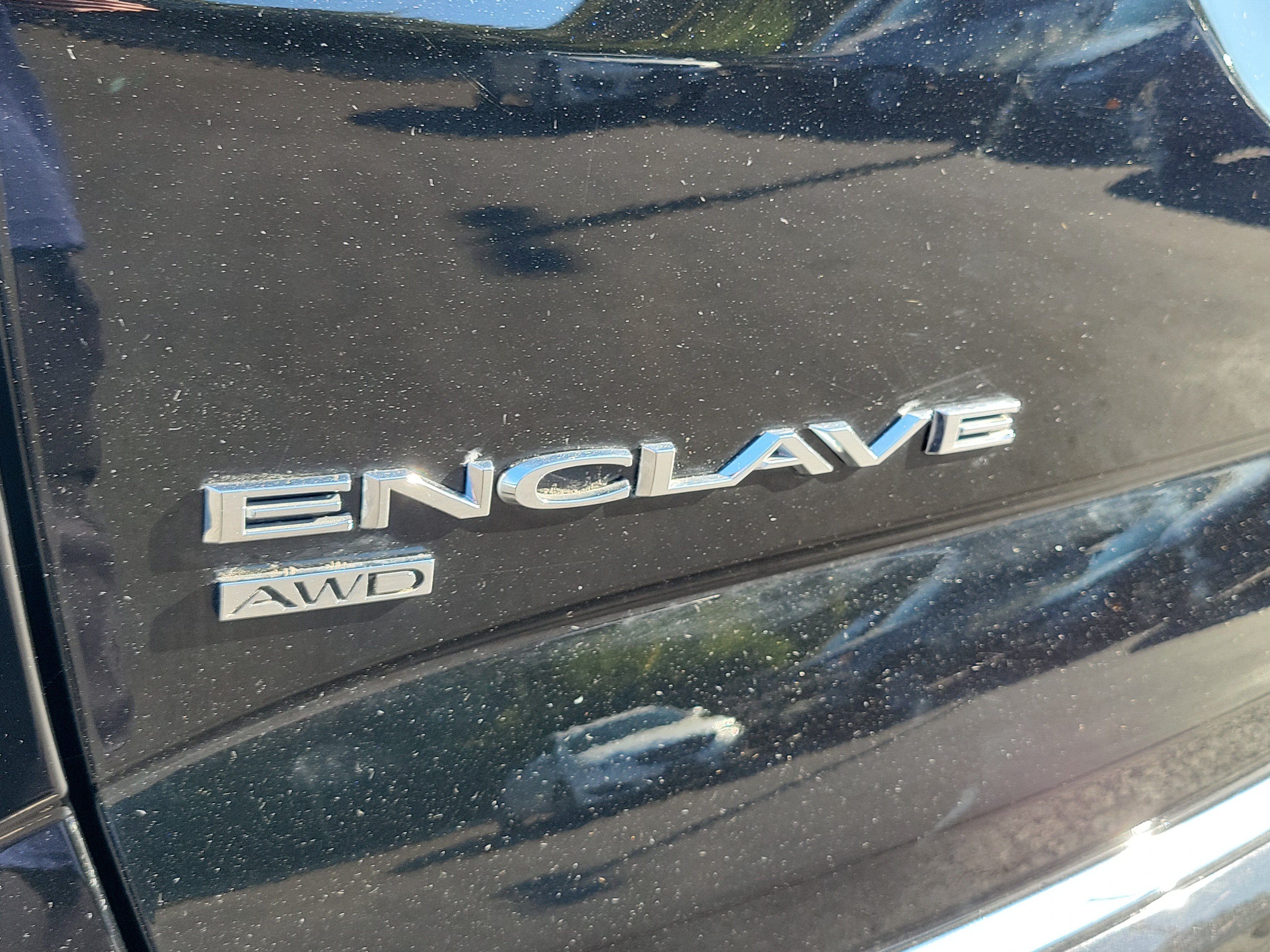 Used 2023 Buick Enclave Essence w/ Experience Buick Package AWD/4WD image 6