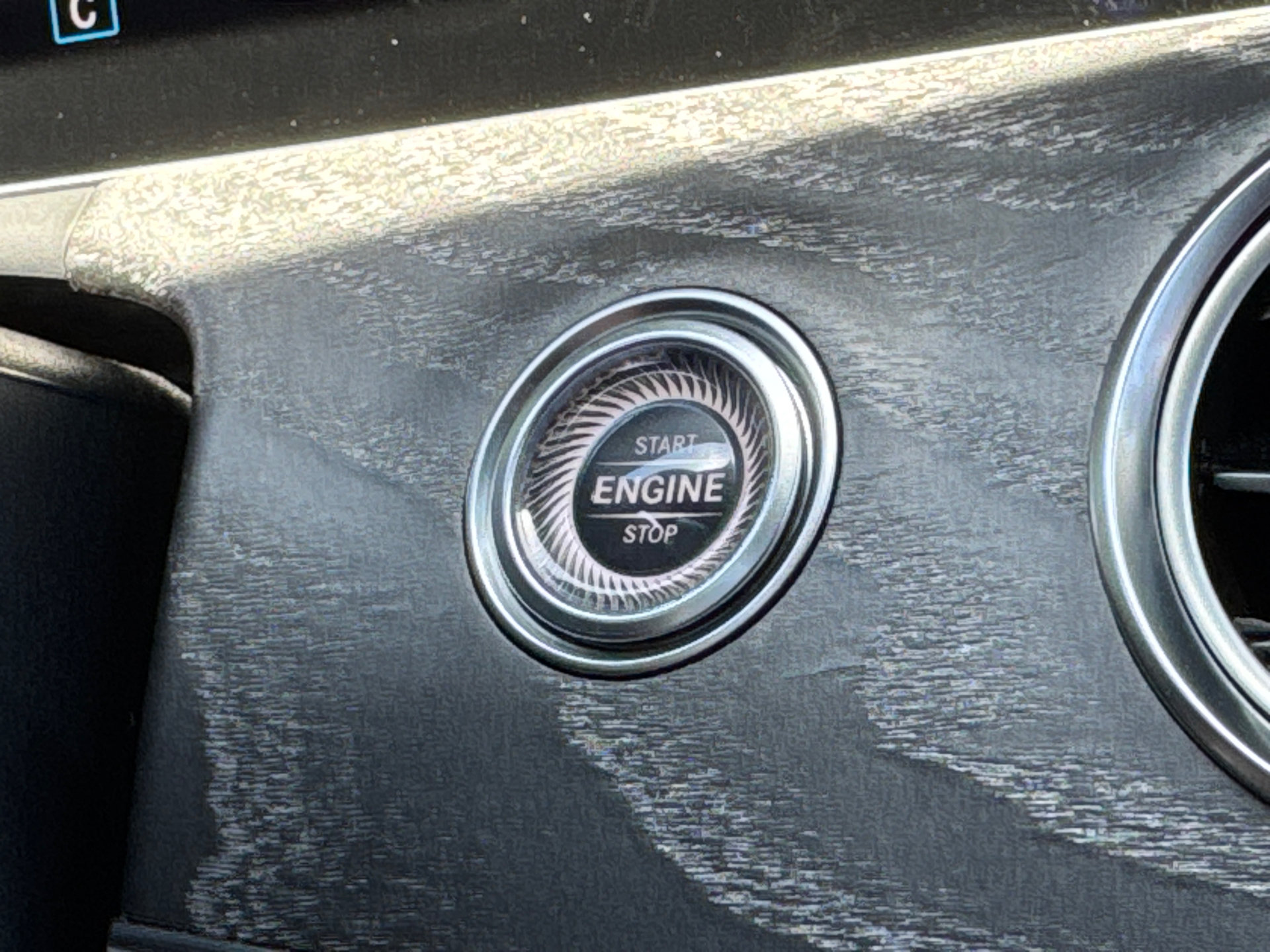 Used 2021 Mercedes-Benz E 350 Sedan image 31