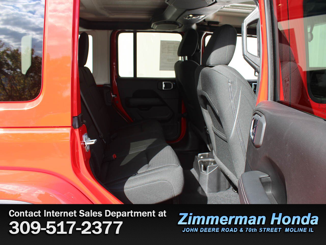 Used 2021 Jeep Wrangler Unlimited Sahara w/ Cold Weather Group AWD/4WD image 8