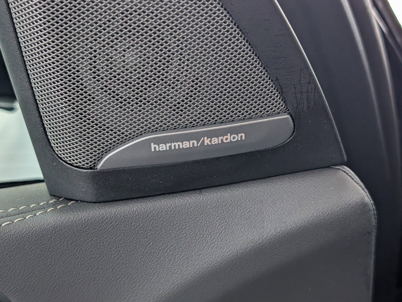 Used 2026 BMW X5 xDrive40i w/ M Sport Package image 17