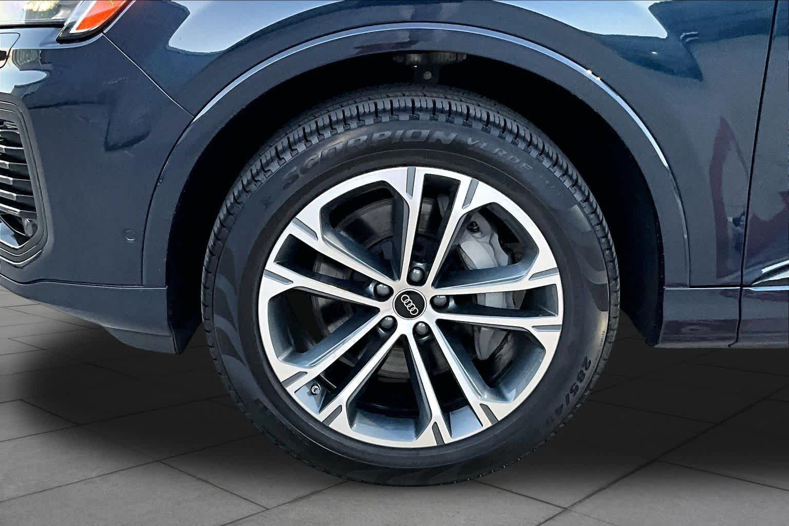 Used 2025 Audi Q7 2.0T Premium Plus AWD/4WD image 11