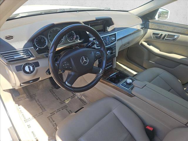 Used 2010 Mercedes-Benz E 350 4MATIC Sedan image 11