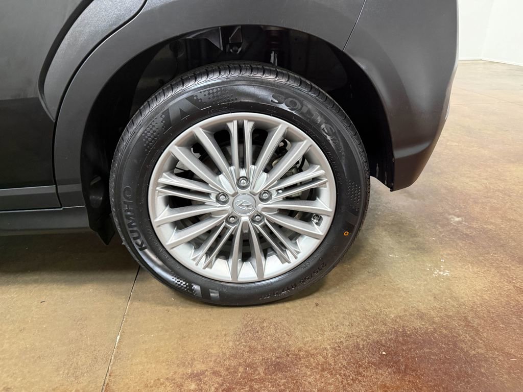 Used 2021 Hyundai Kona SEL Plus AWD/4WD image 89