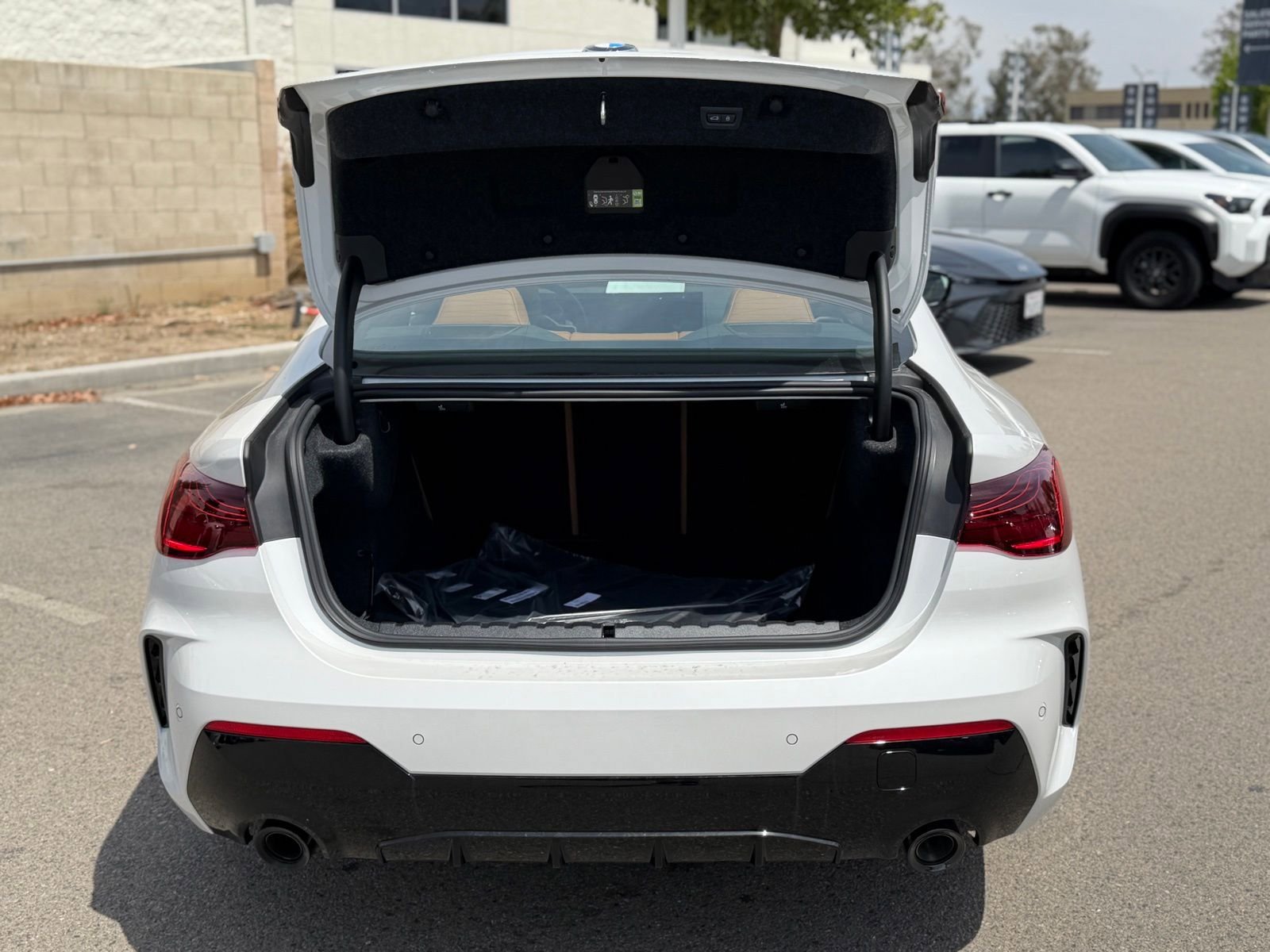 New 2026 BMW 430i Coupe w/ M Sport Package RWD image 14