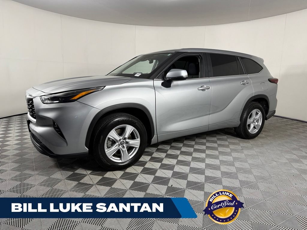 Used 2025 Toyota Highlander LE