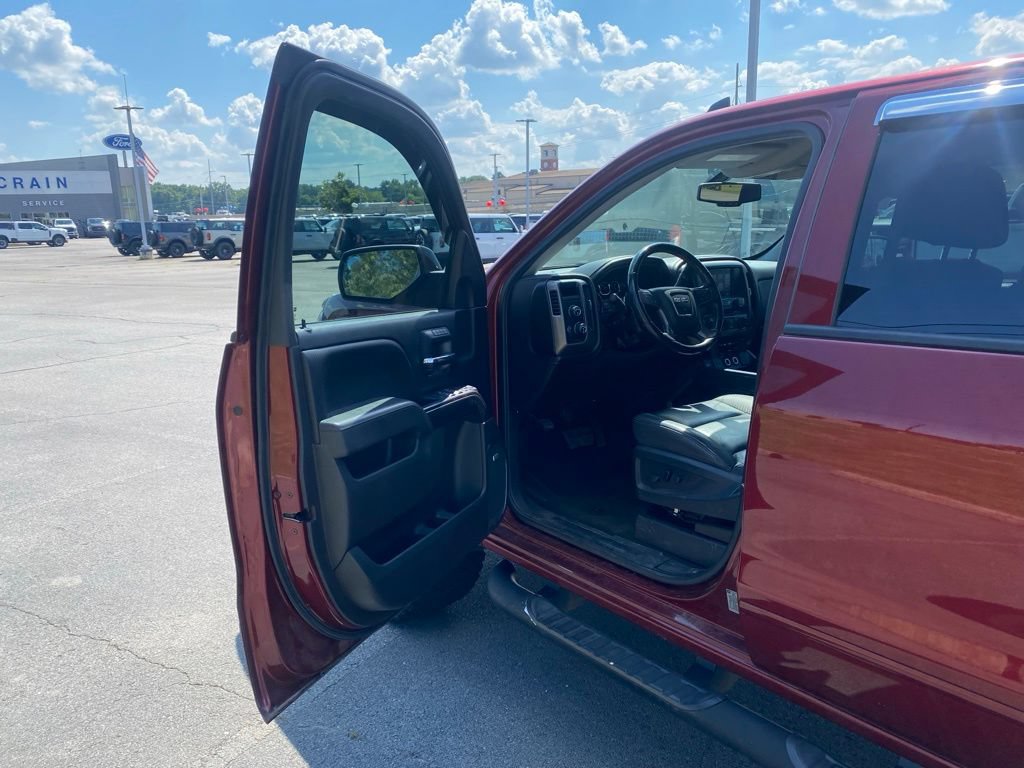 Used 2017 GMC Sierra 1500 SLT AWD/4WD image 10