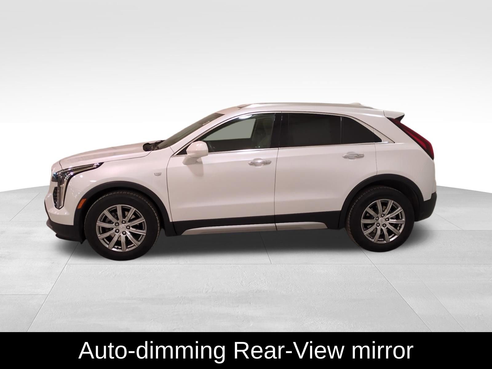Used 2020 Cadillac XT4 Premium Luxury w/ Cold Weather Package image 8