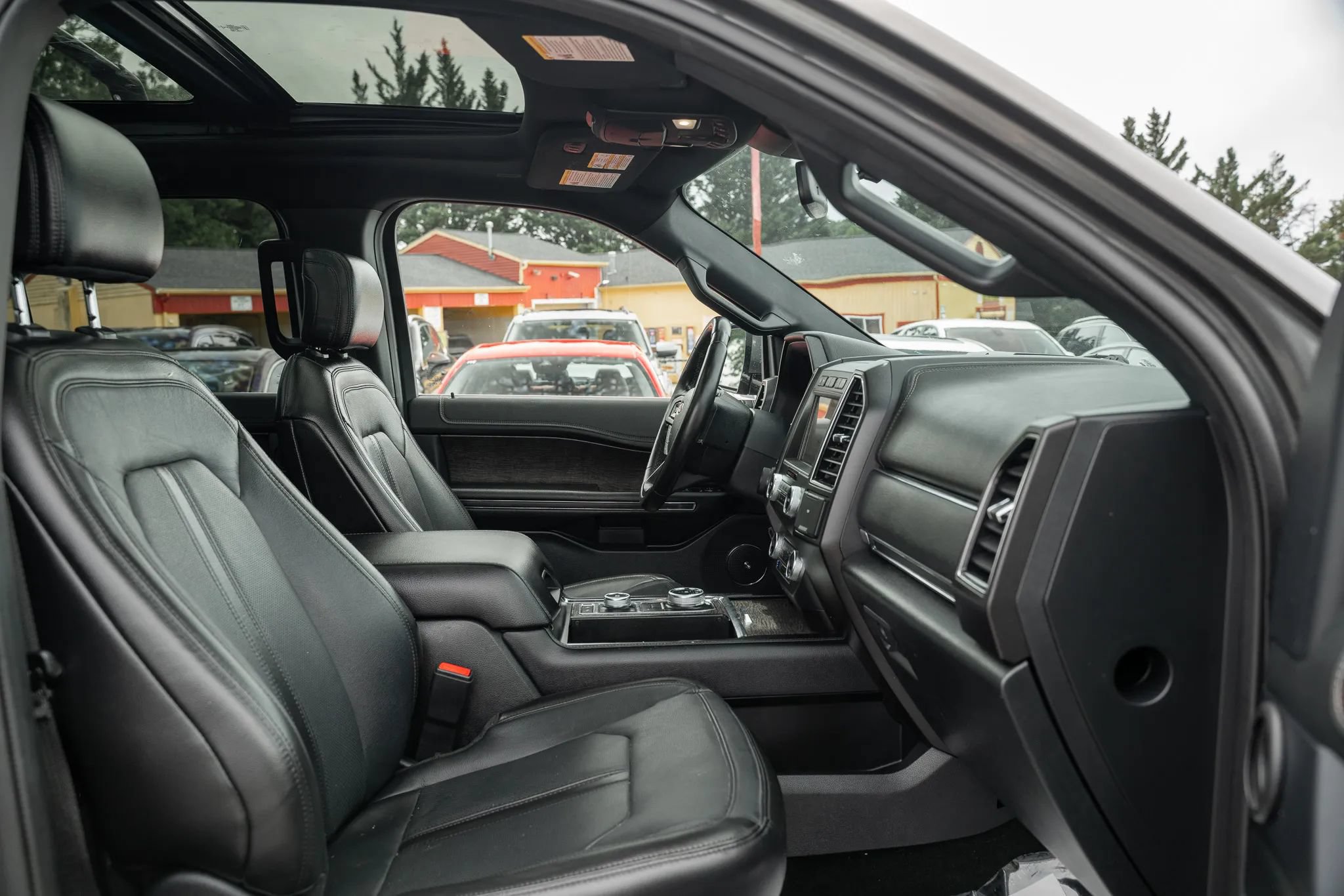 Used 2019 Ford Expedition Max Limited w/ Special Edition Package AWD/4WD image 15