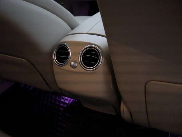 Used 2020 Mercedes-Benz GLC 300 4MATIC w/ Premium Package image 16