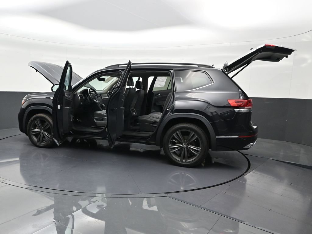 Used 2021 Volkswagen Atlas SE w/ Panoramic Sunroof Package image 35