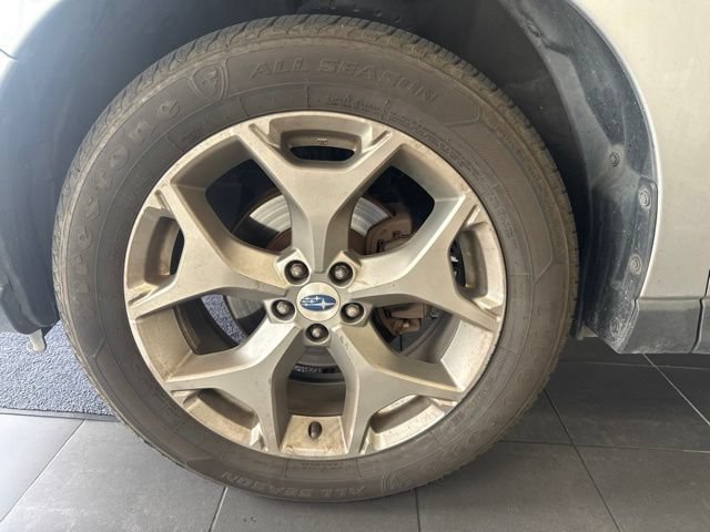 Used 2017 Subaru Forester 2.5i Touring AWD/4WD image 2