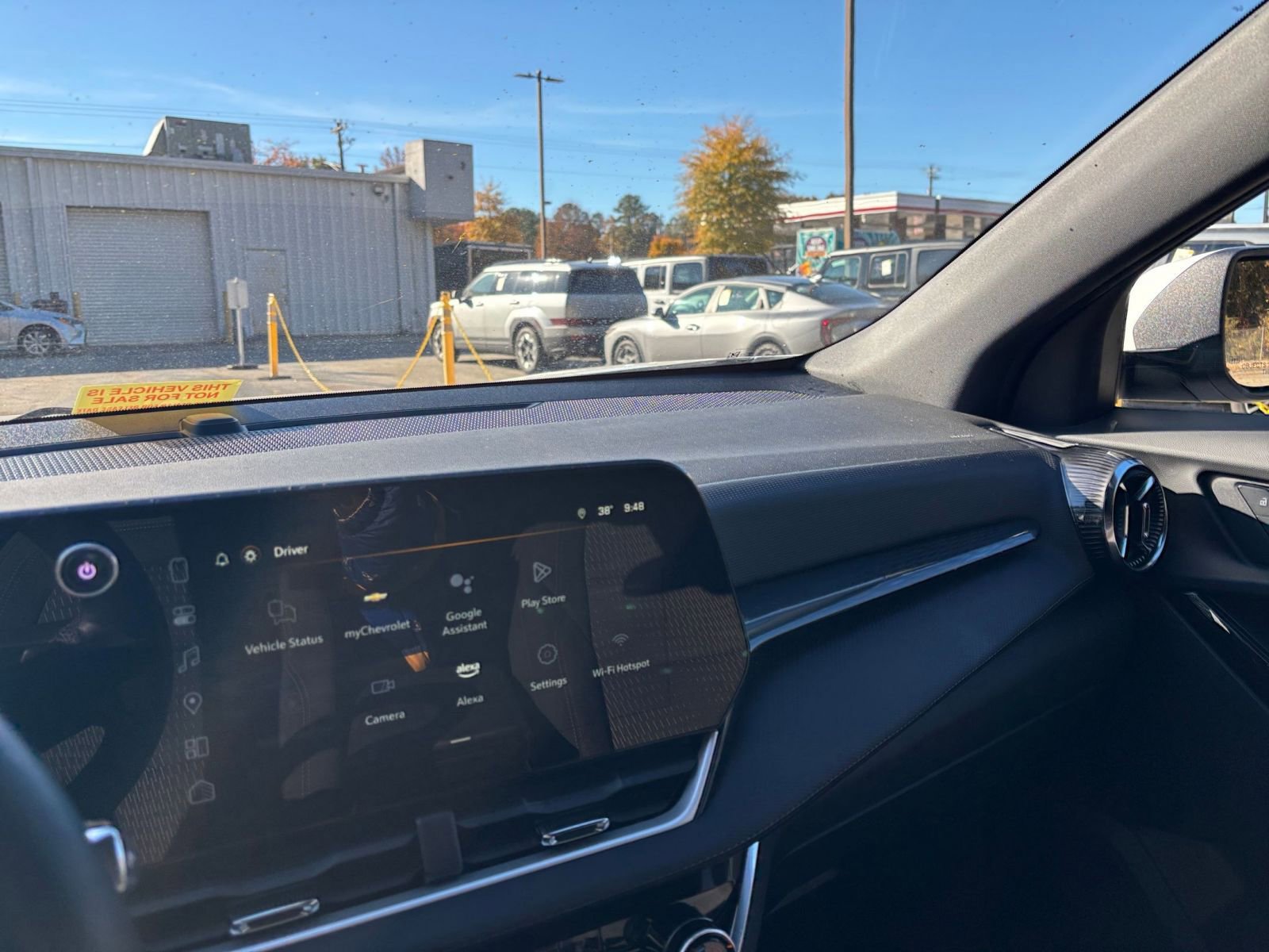 Used 2025 Chevrolet Equinox LT image 35