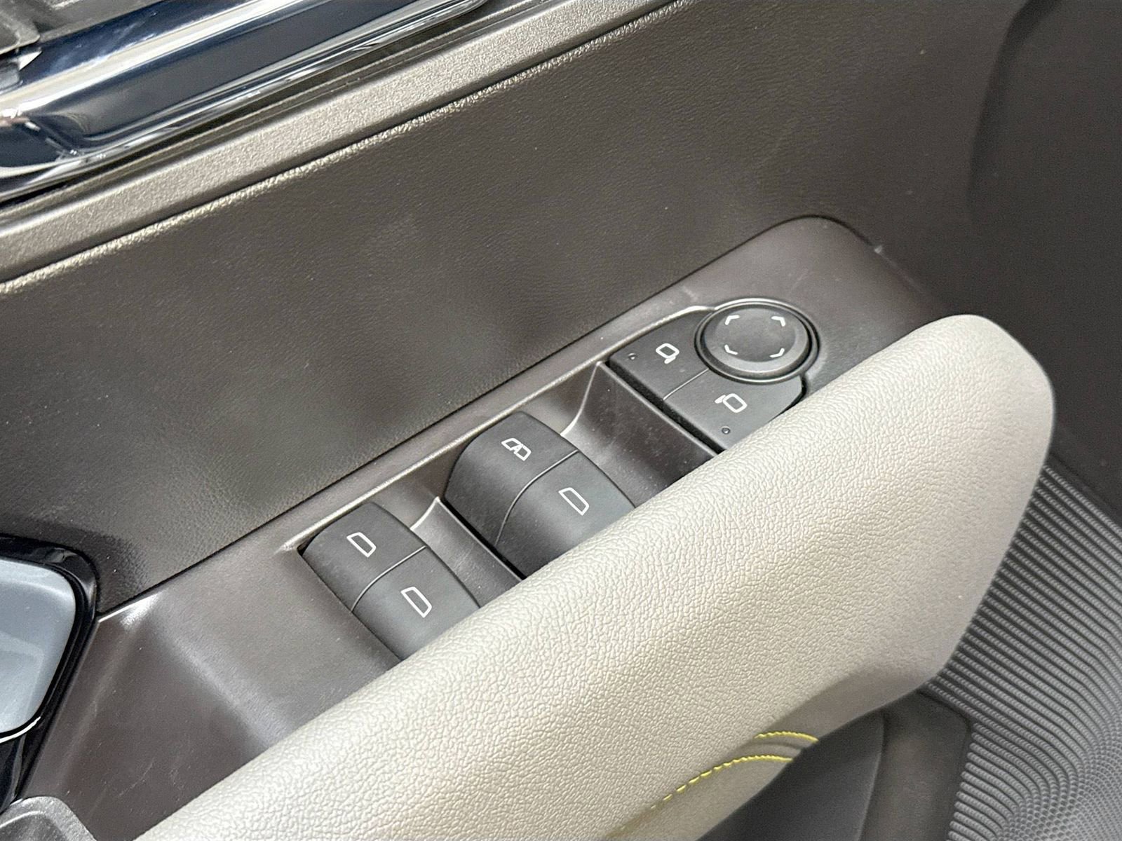 New 2025 Chevrolet Colorado ZR2 w/ Midnight Edition image 23