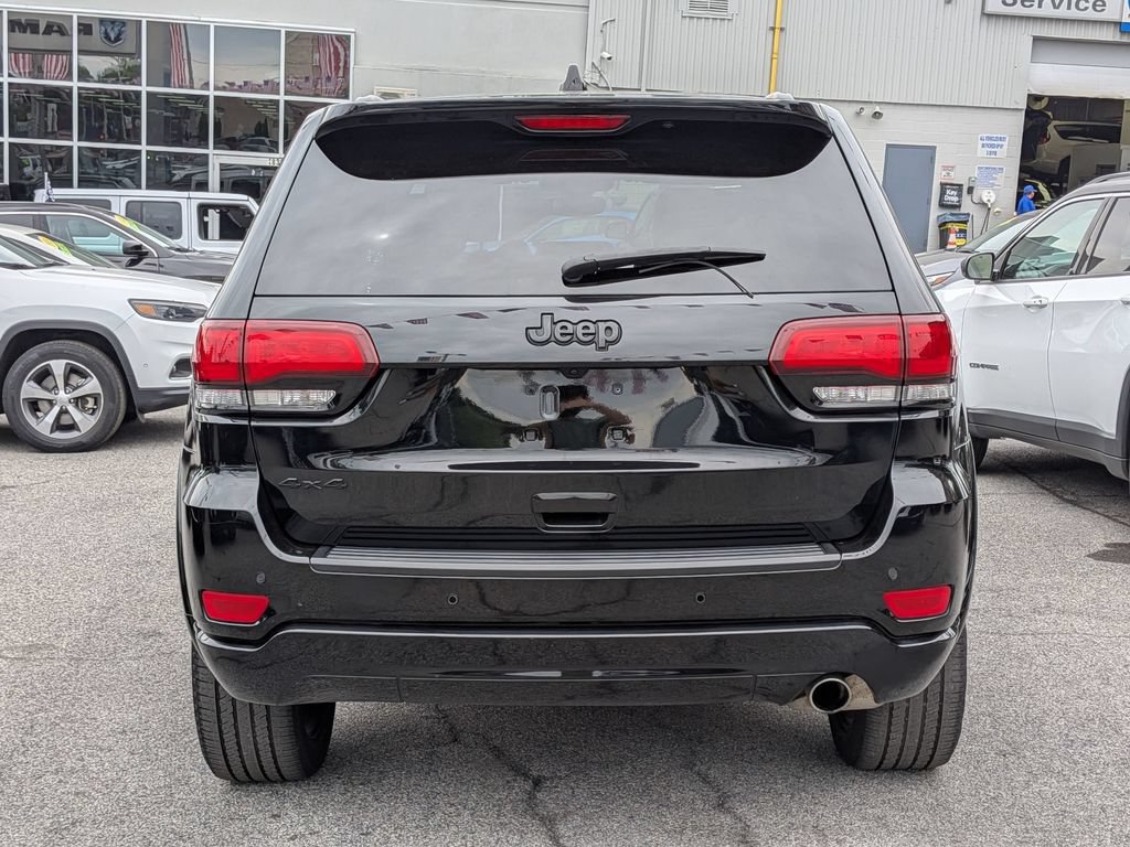 Used 2022 Jeep Grand Cherokee Laredo X AWD/4WD image 7