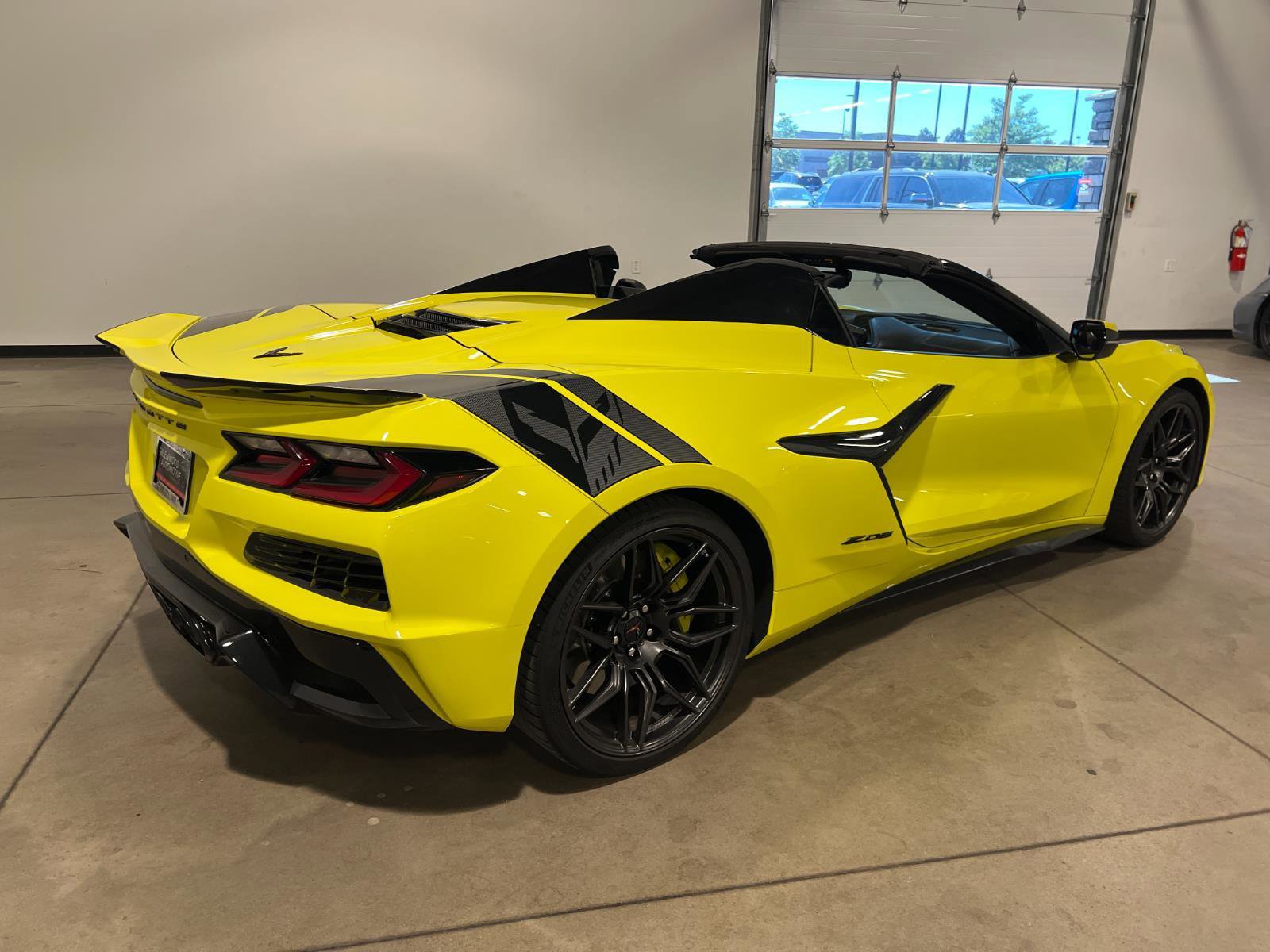 Used 2023 Chevrolet Corvette Z06 RWD image 47