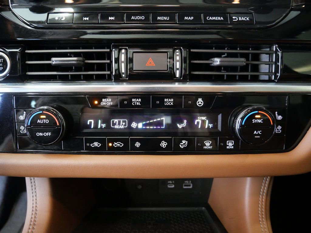 Used 2023 Nissan Pathfinder Platinum w/ Cargo Package image 21