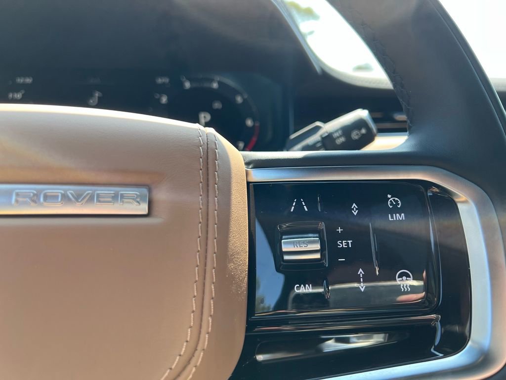 New 2026 Land Rover Range Rover Sport SE image 13