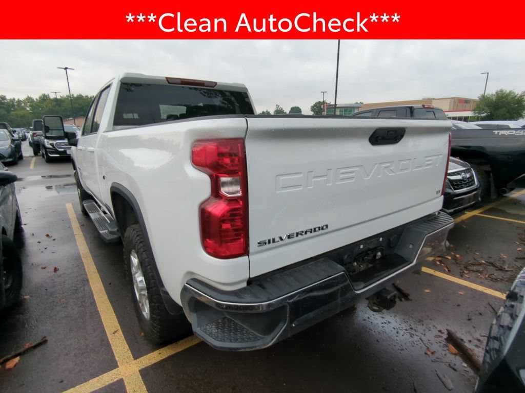 Used 2024 Chevrolet Silverado 2500 LT AWD/4WD image 4