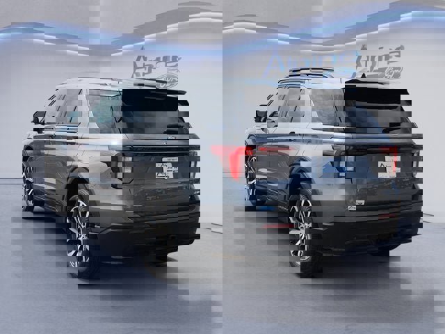 Certified 2025 Ford Explorer ST-Line image 3