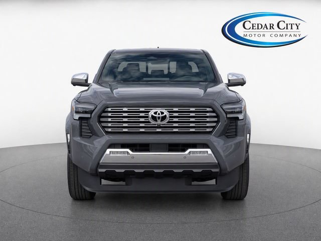 Used 2025 Toyota Tacoma Limited AWD/4WD image 5