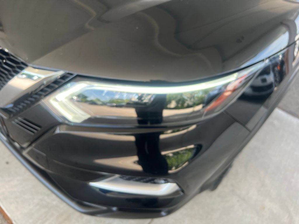 Certified 2022 Nissan Rogue Sport SL w/ Premium Package AWD/4WD image 28