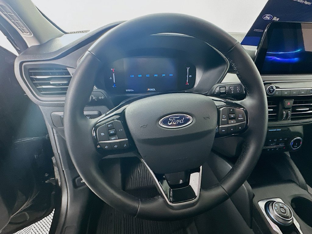 Used 2025 Ford Escape Active w/ Cold Weather Package FWD image 17