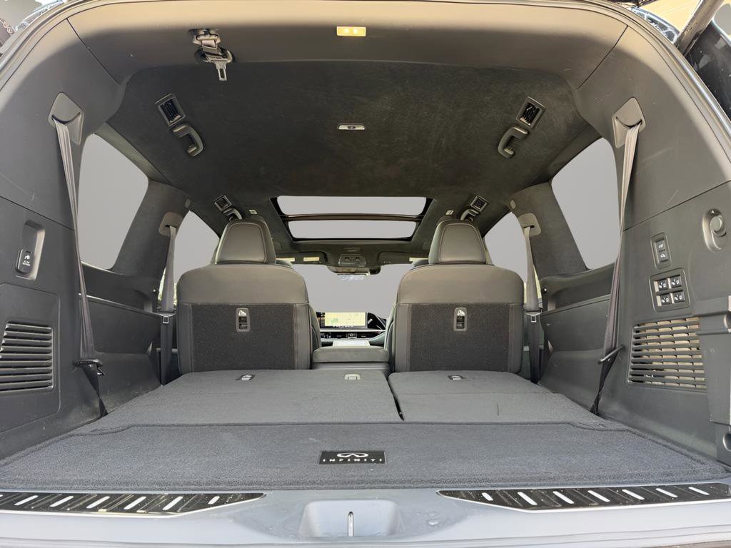 Used 2025 INFINITI QX80 Autograph image 10