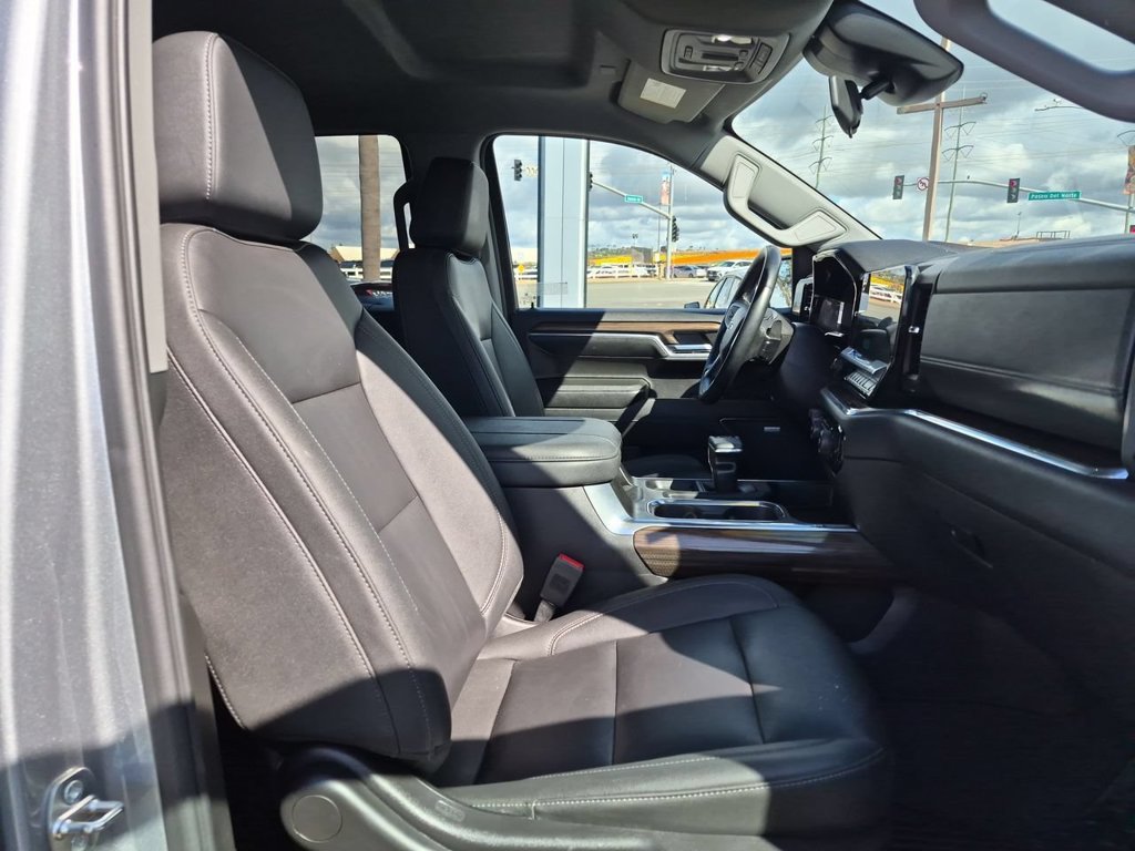 Used 2024 Chevrolet Silverado 1500 RST w/ Convenience Package II AWD/4WD image 28